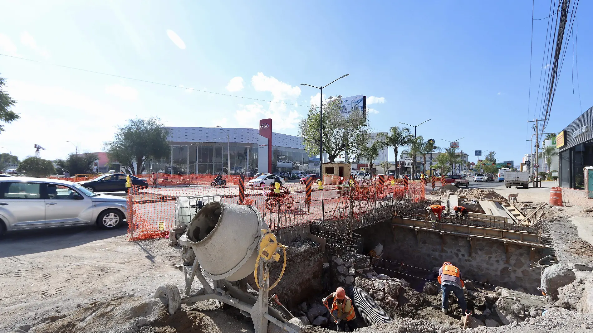 OBRAS ALFARO - Fco Meza - El Sol de León (5)